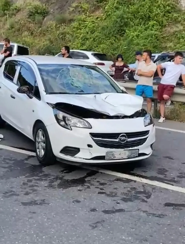 Zonguldak'ta korkunç kaza Baba ve 3 yaşındaki oğlu yaralandı