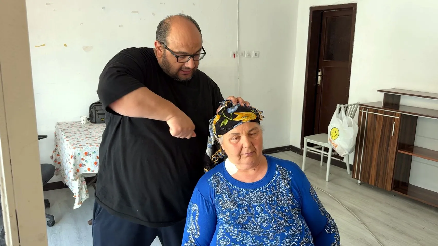 26 yıl sonra karşılaştığı eski eşini bıçakladı