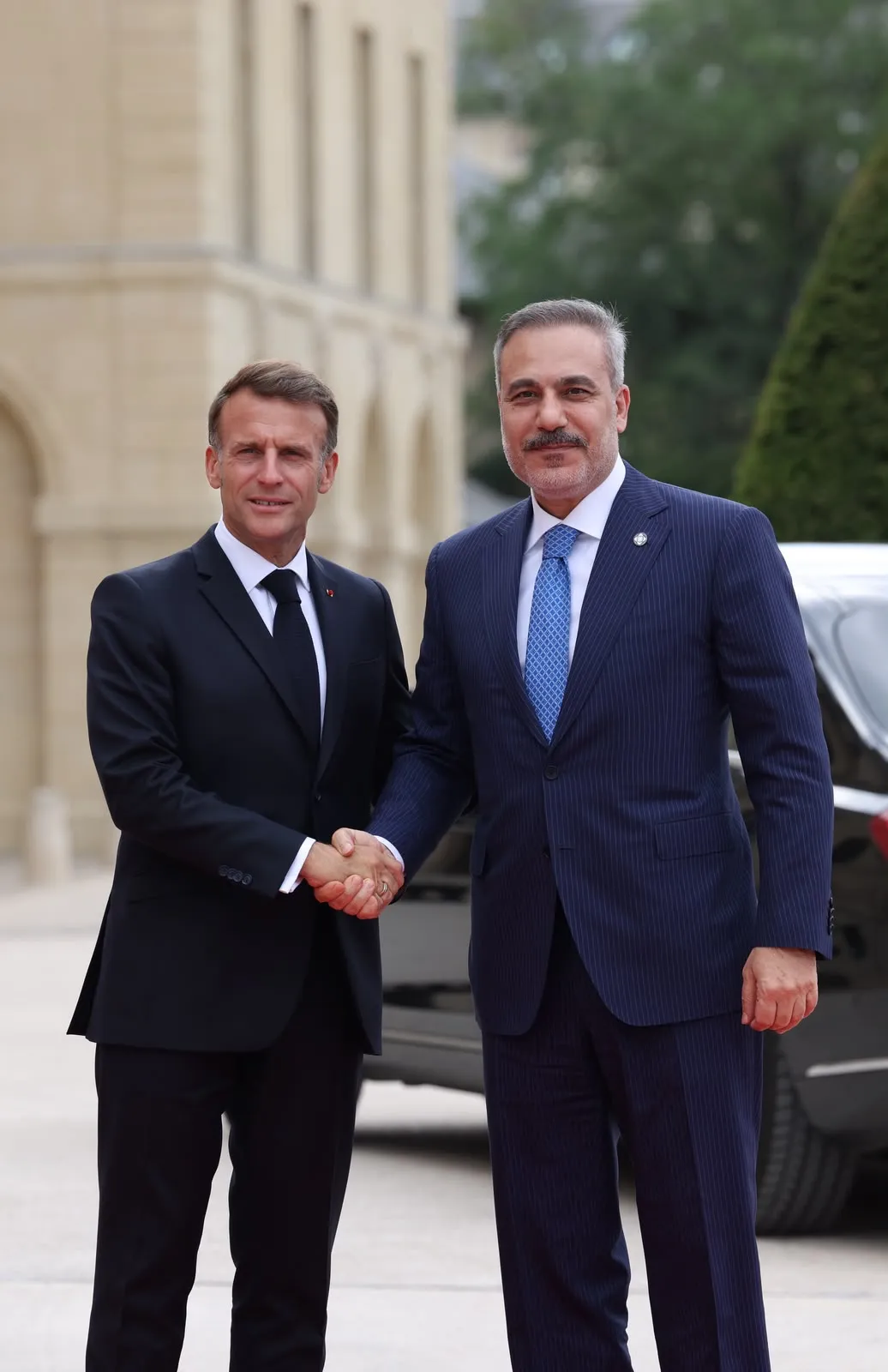 Hakan Fidan Paris'te Ukrayna için masaya oturdu