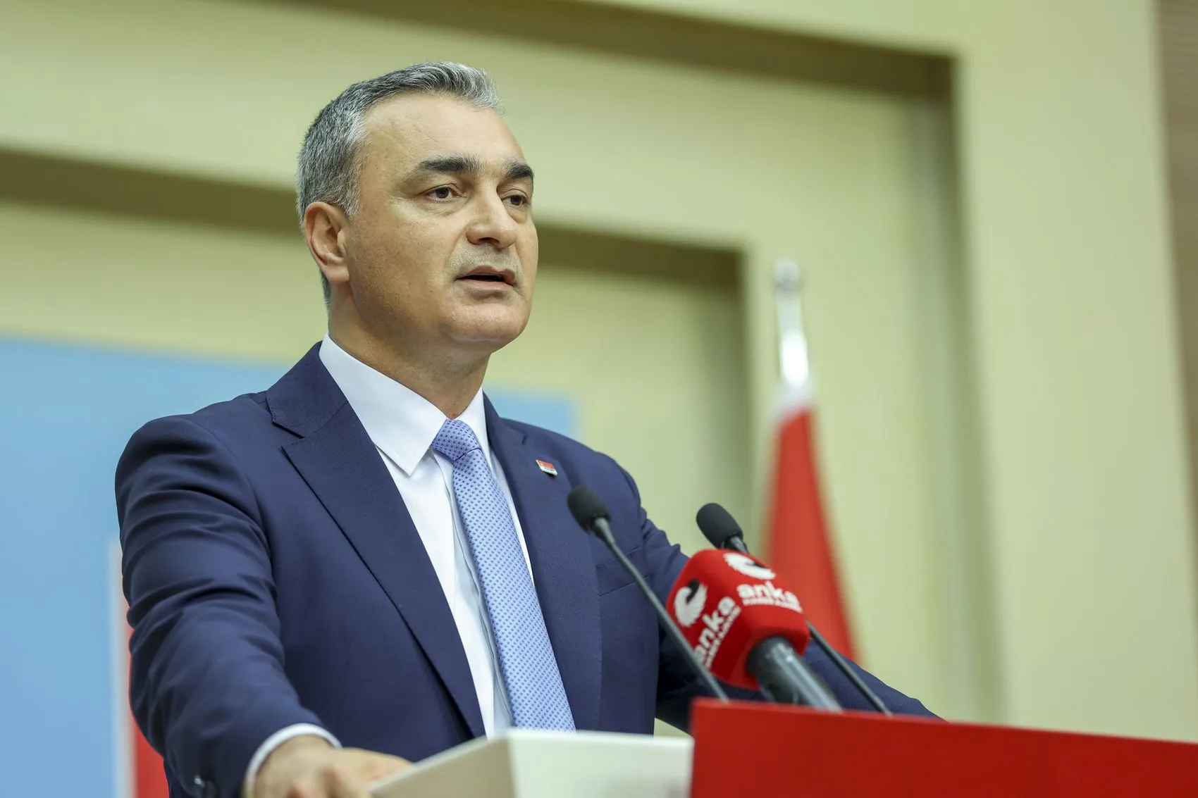 CHP’de 12 ile yeni yönetim ataması yapıldı