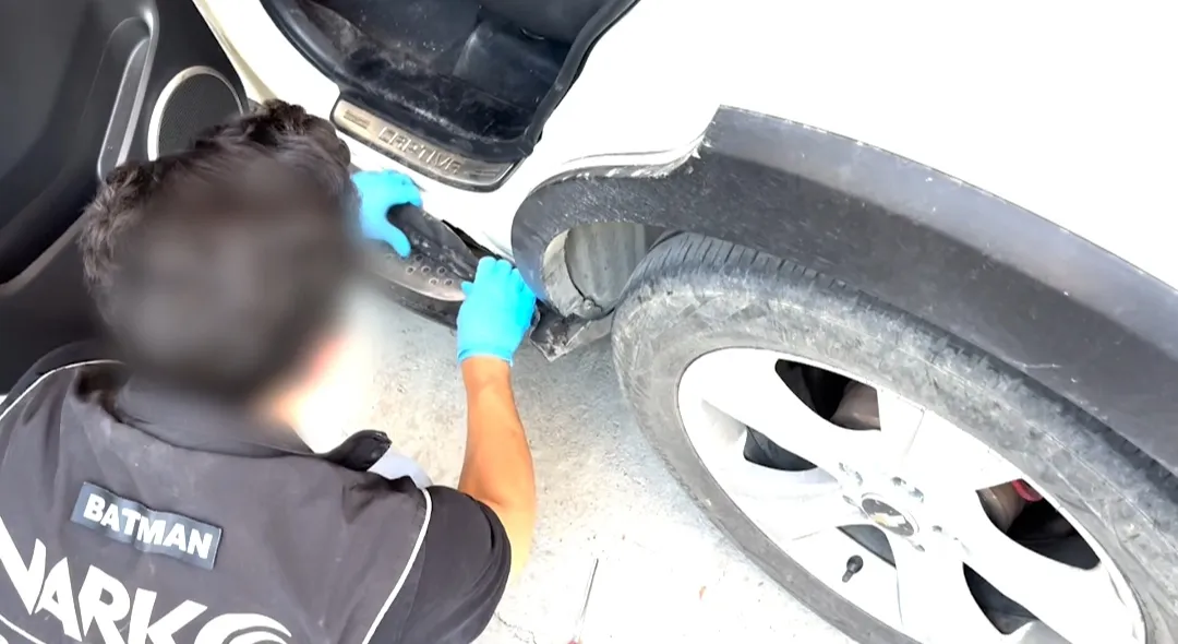 Batman yolundaki otomobilde 19 kilo metamfetamin yakalandı