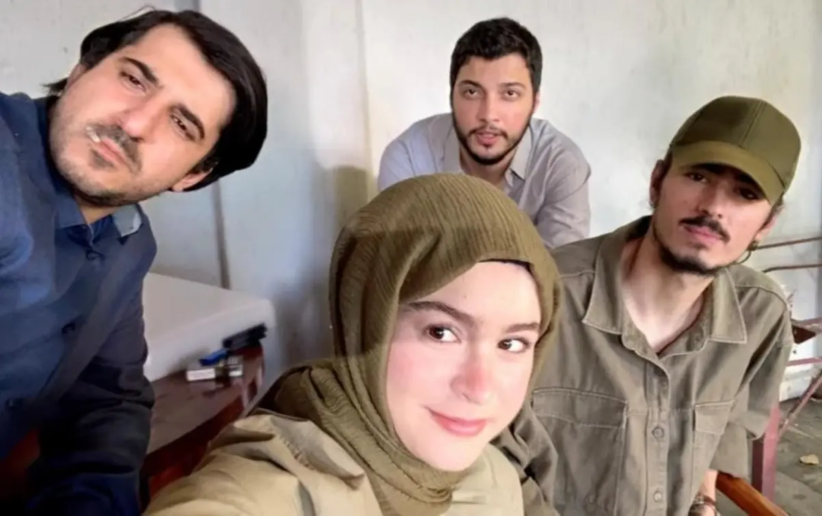 Müstehcen sahneleri tepki çekmişti! Asena Keskinci yeni filmi için tesettüre girdi 2