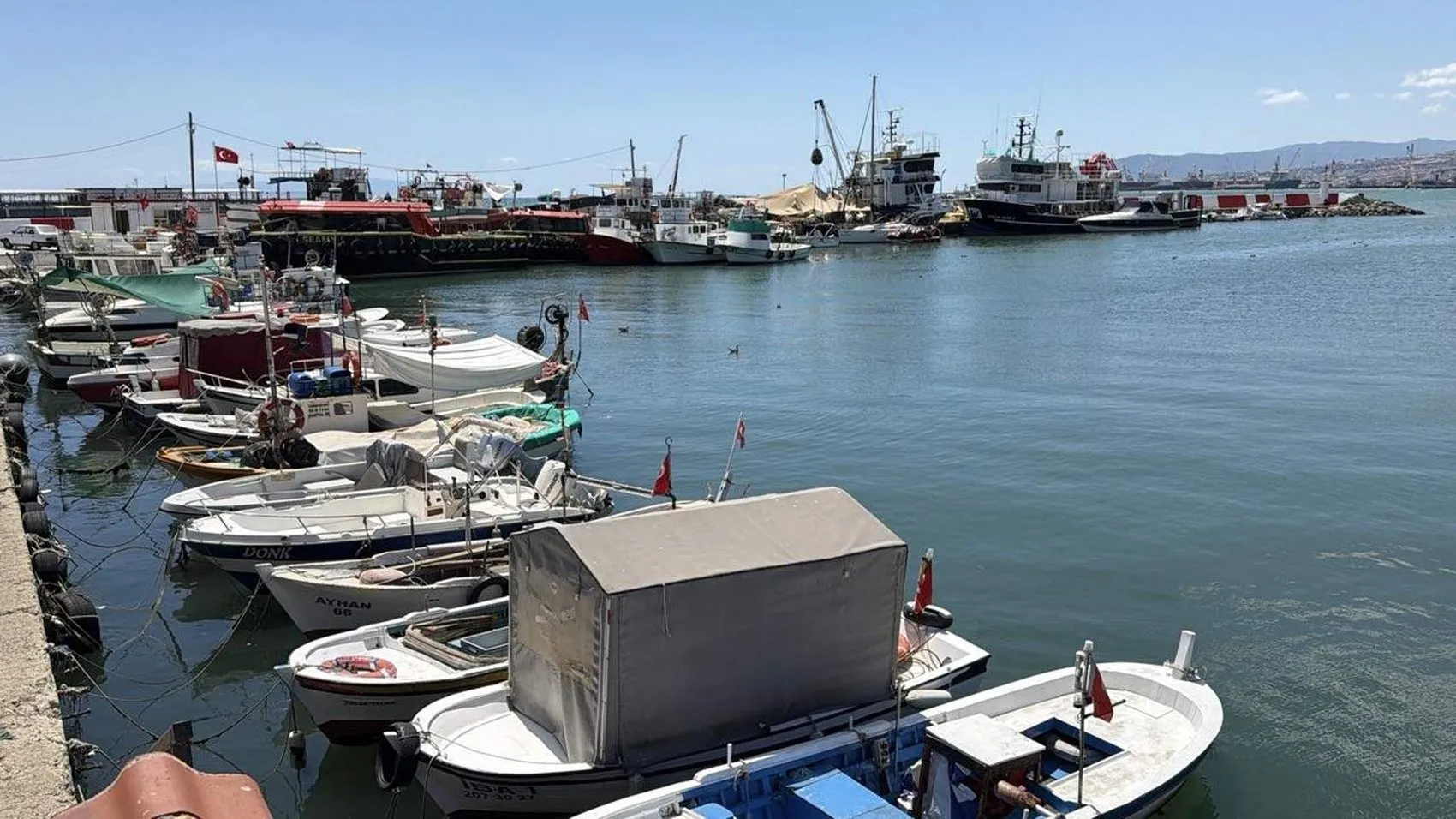 Tekirdağ sahillerinde fırtına alarmı Denize girmek yasaklandı
