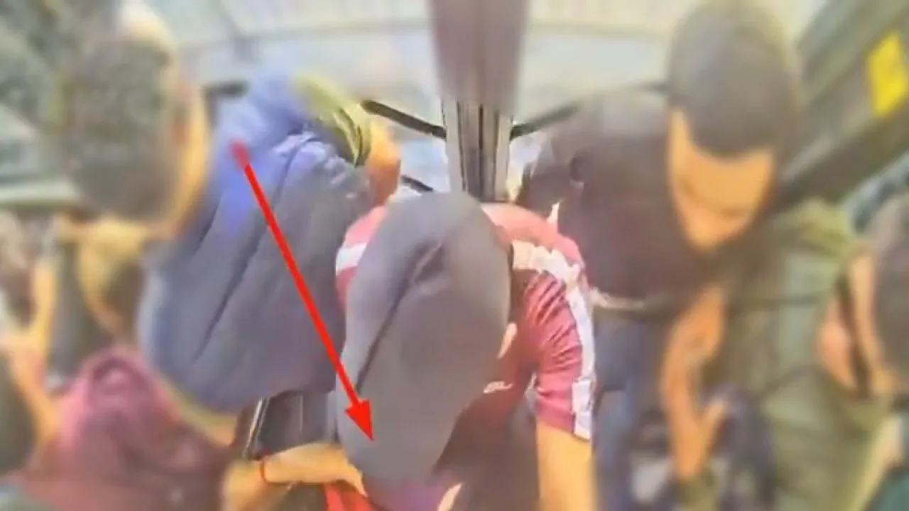 Metrobüste telefon hırsızlığı yapan kişi yakalandı