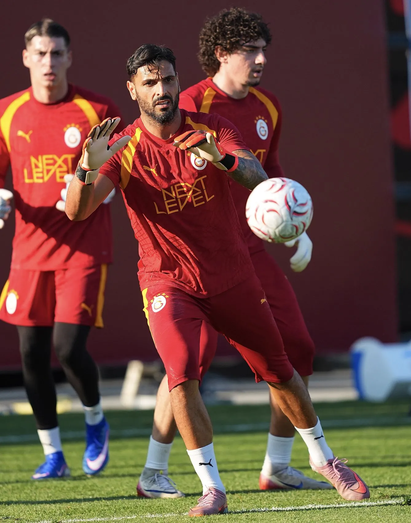 Galatasaray yeni sezon mesaisine Kemerburgaz'da hız verdi