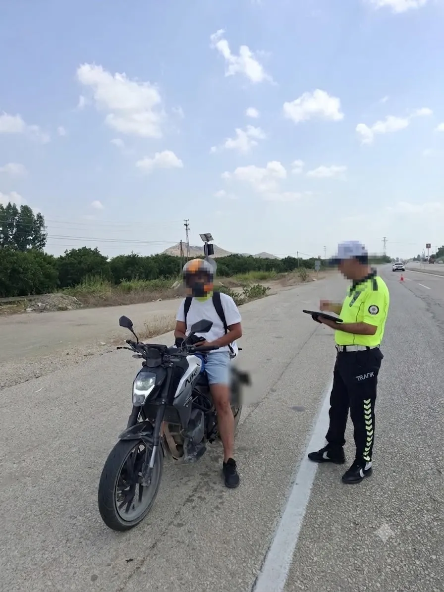 Adana'da polisin şüpheli araçta bulduğu patlayıcılar korkuttu