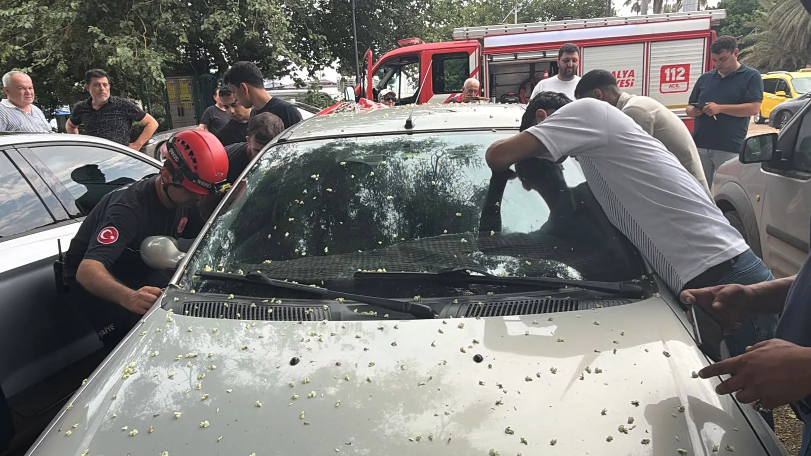 Antalya'da bebek dehşeti Kilitli araçta 45 dakika mahsur kaldı