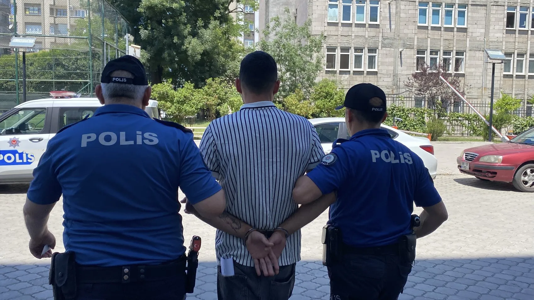 Samsun'da temizlik işçisine sokak ortasında vahşi saldırı