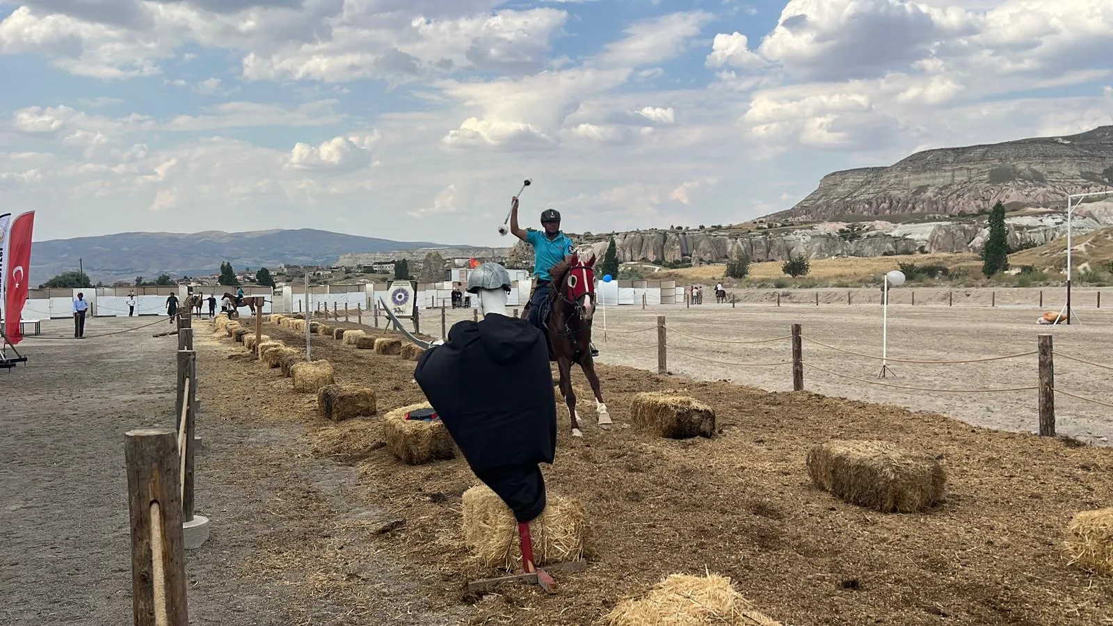 Kapadokya atların hünerleriyle şenleniyor