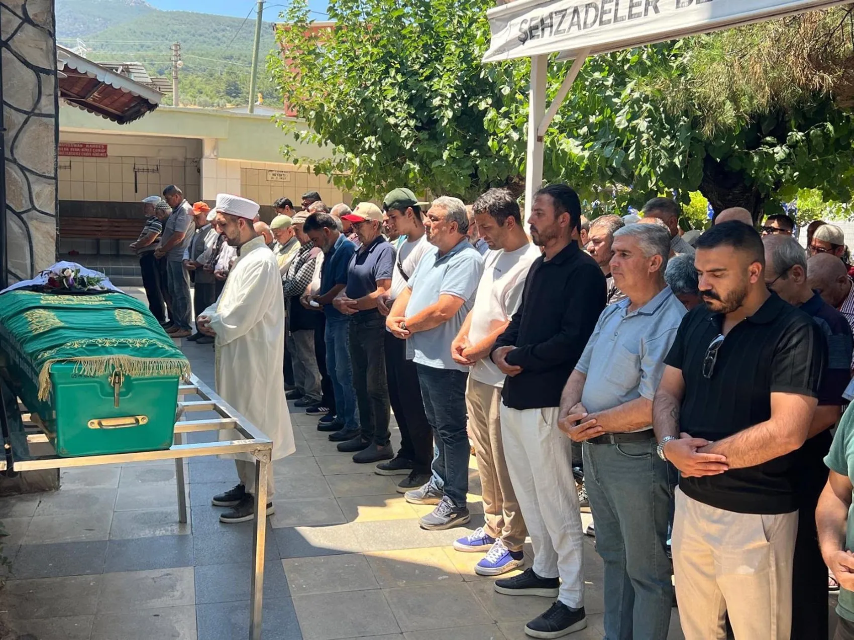 17 Yıllık Sır Çözüldü Ebru Koyuncu Son Yolculuğuna Uğurlandı