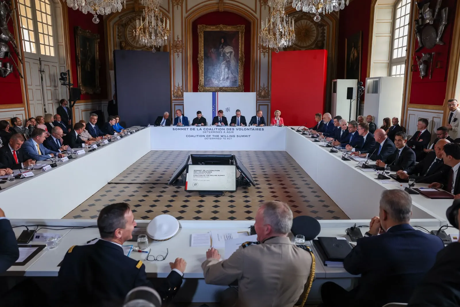Hakan Fidan Paris'te Ukrayna için masaya oturdu