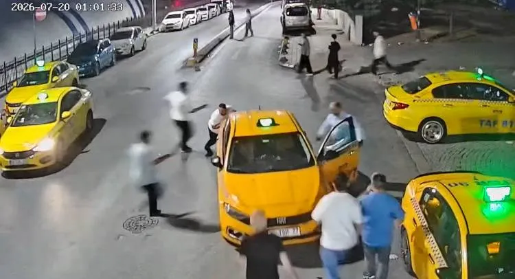 İstanbul’da el freni unutulan araçlar tehlike saçtı