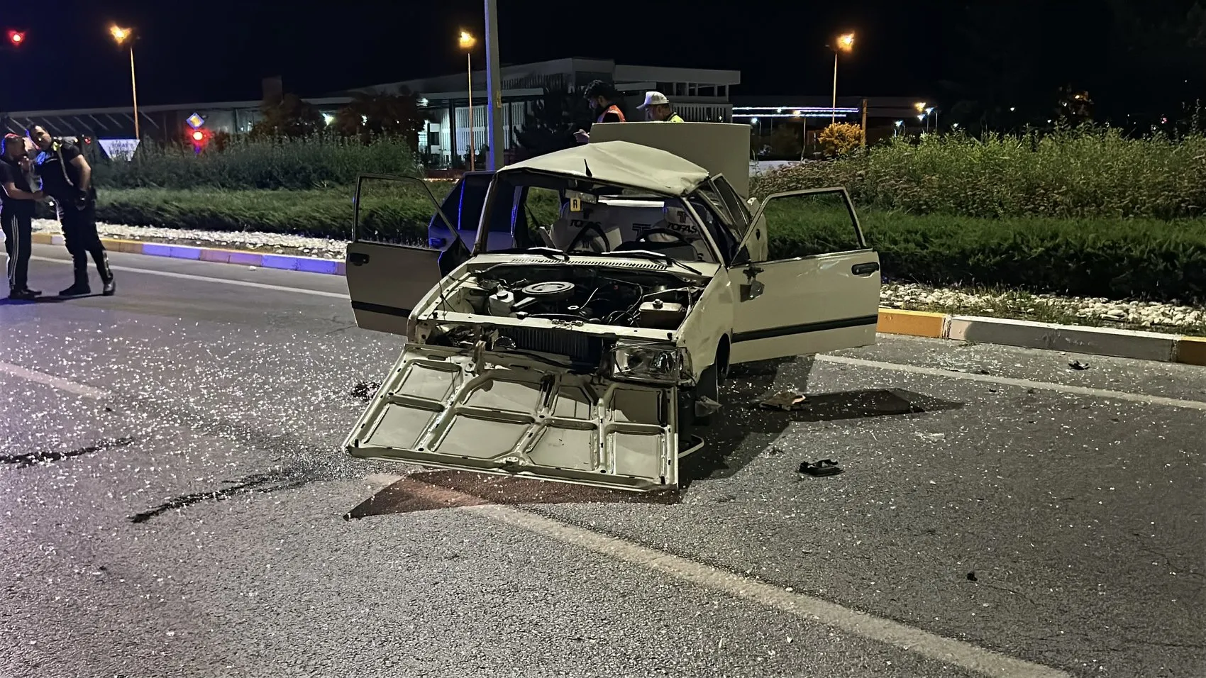 Sivas'ta kontrolden çıkan otomobil takla attı