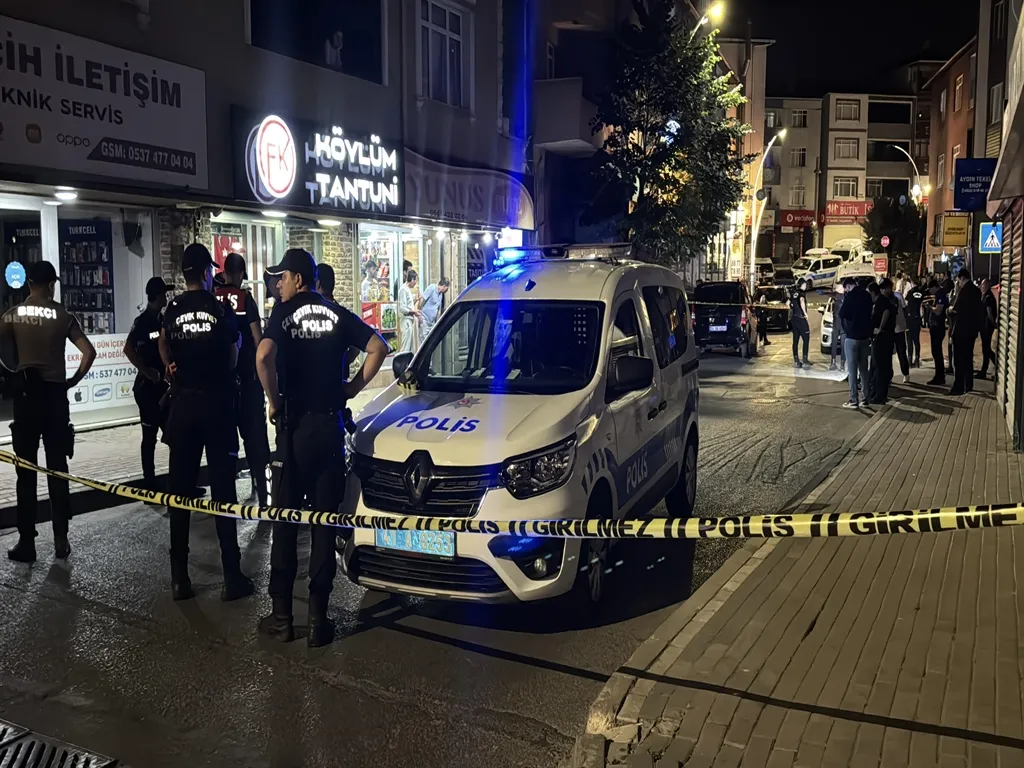 Gebze’deki silahlı kavgada 17 yaşındaki genç hayatını kaybetti