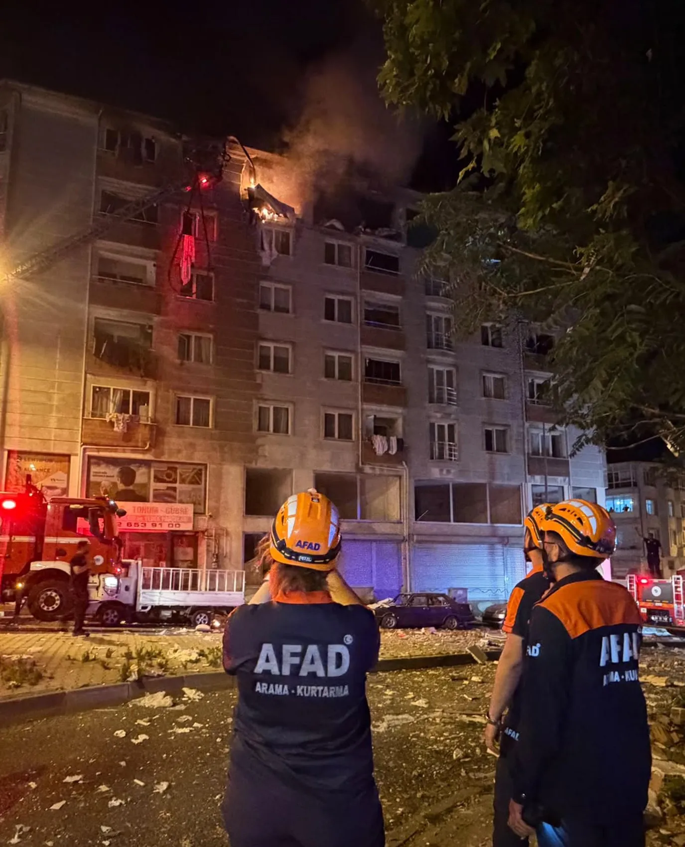 Çorlu'da apartman dairesini sarsan patlama bir can aldı