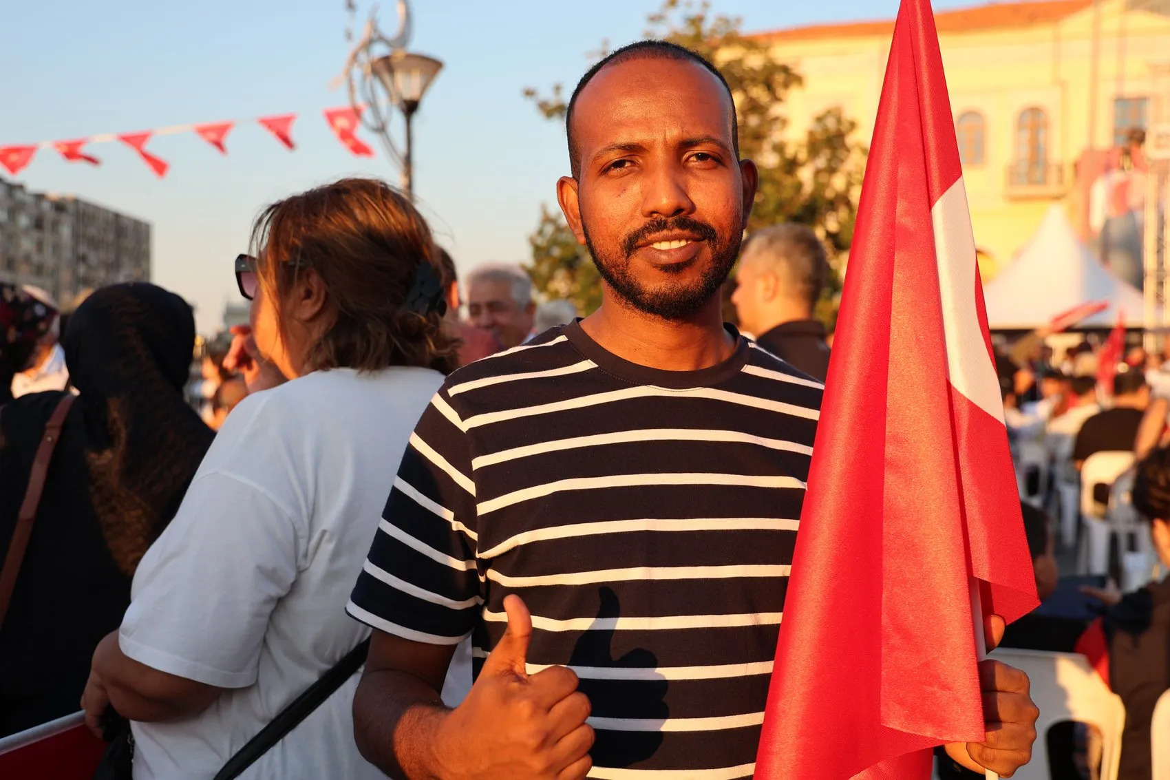 İzmir 15 Temmuz'un yıl dönümünde Konak'ta buluştu