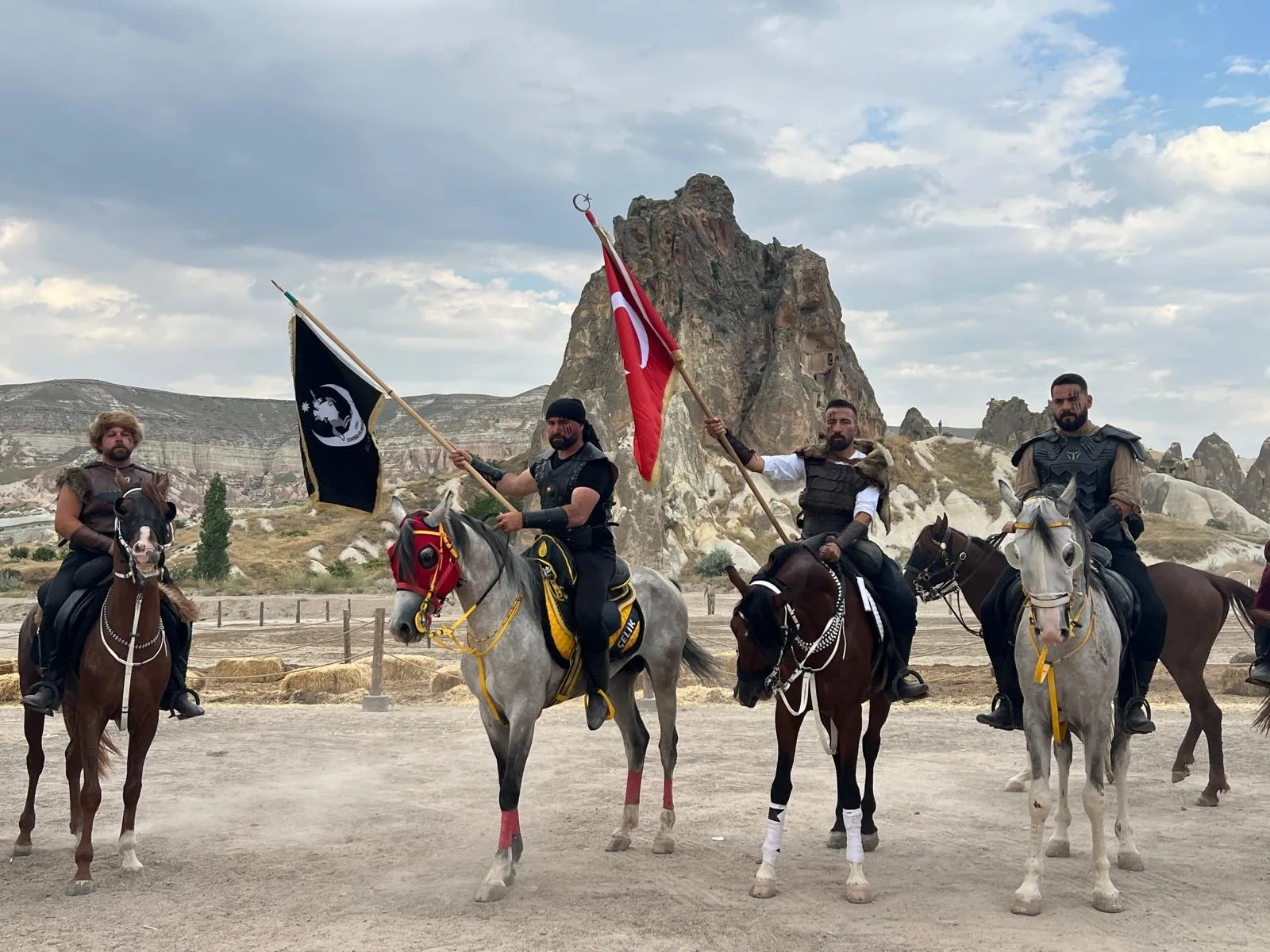 Kapadokya atların hünerleriyle şenleniyor