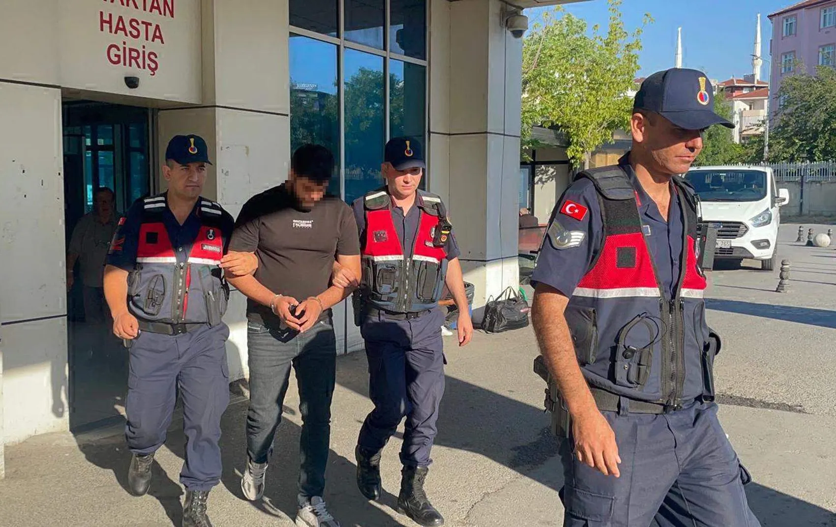 Tekirdağ merkezli dev yasa dışı bahis şebekesi çökertildi