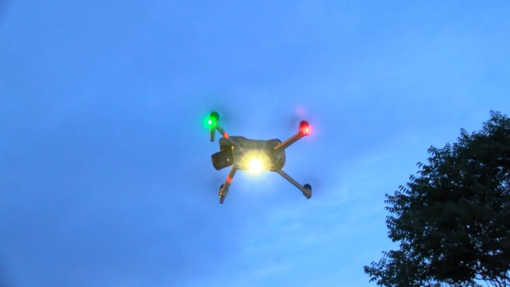 Şişli'de polisten dron destekli geniş çaplı güvenlik operasyonu