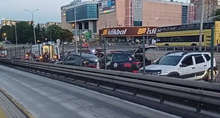 Beylikdüzü D-100 karayolunda zincirleme kaza