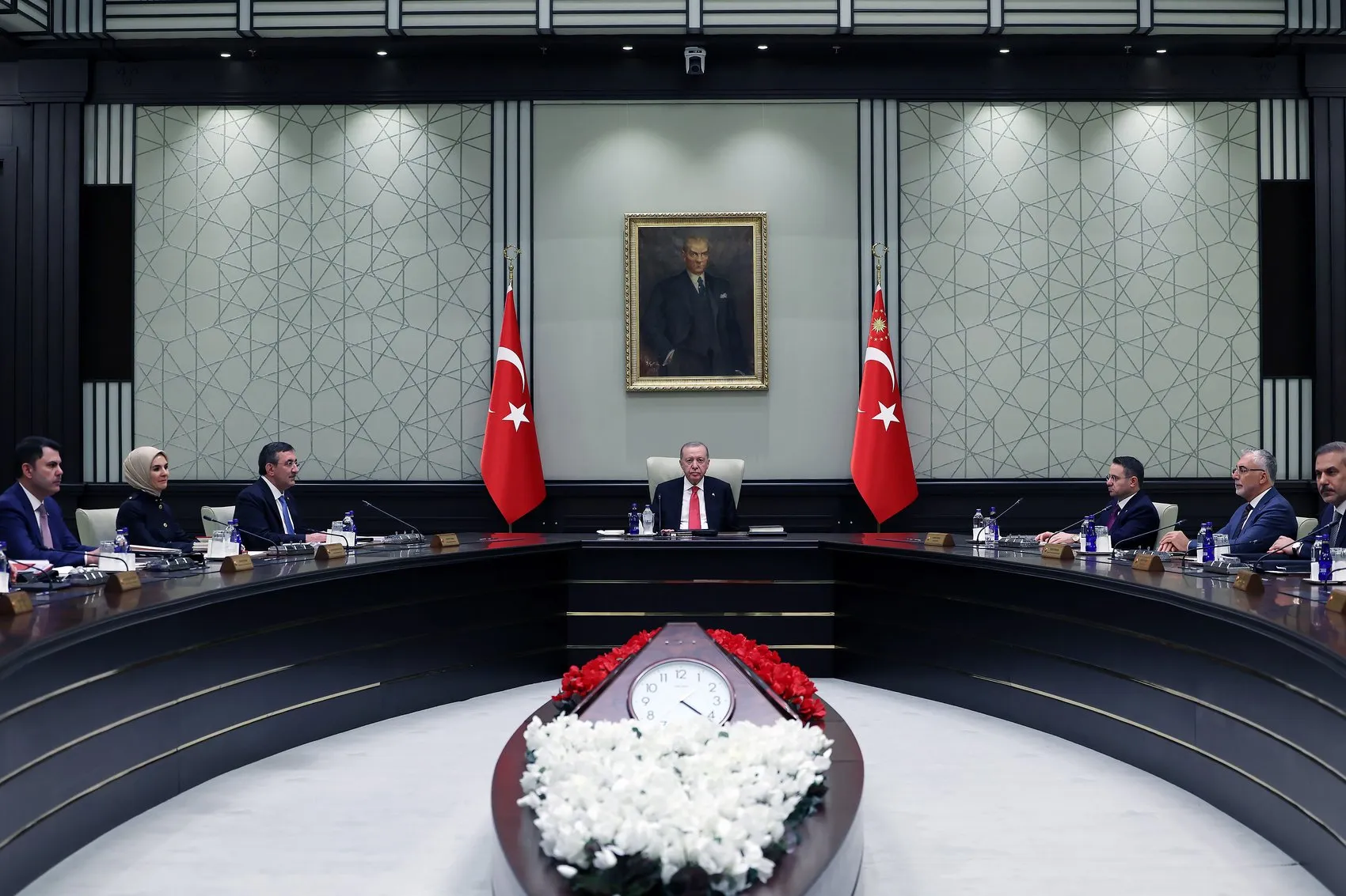 Beştepe’de kritik mesai Gündem yangınlar ve ekonomi