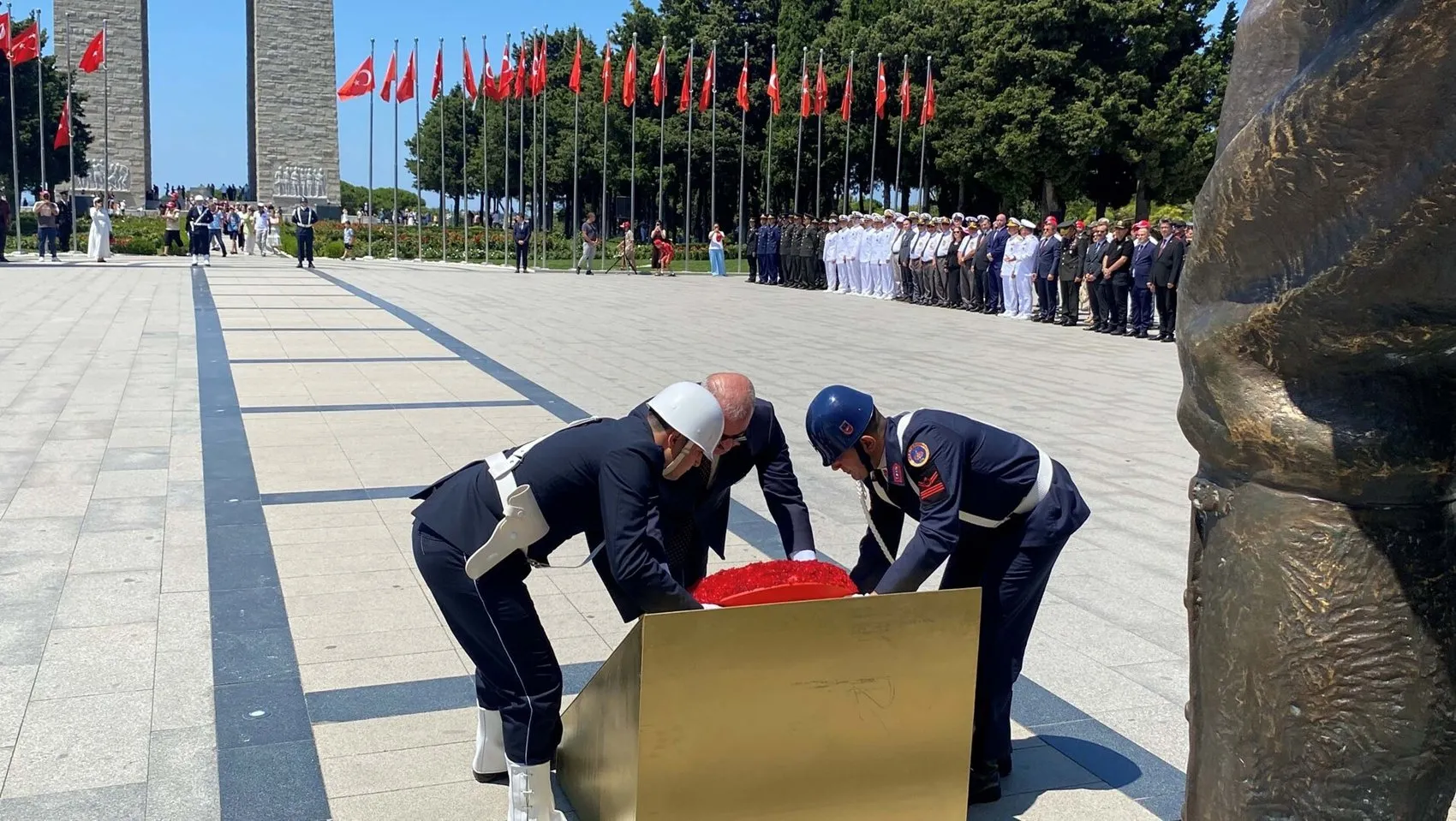 Çanakkale Şehitler Abidesi’nde 15 Temmuz için bir araya gelindi