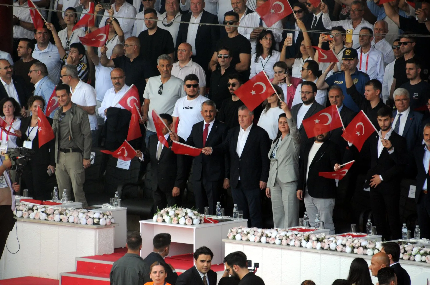 Kırkpınar Ağası Ufuk Özünlü rekor bedelle altın kemeri evine götürdü