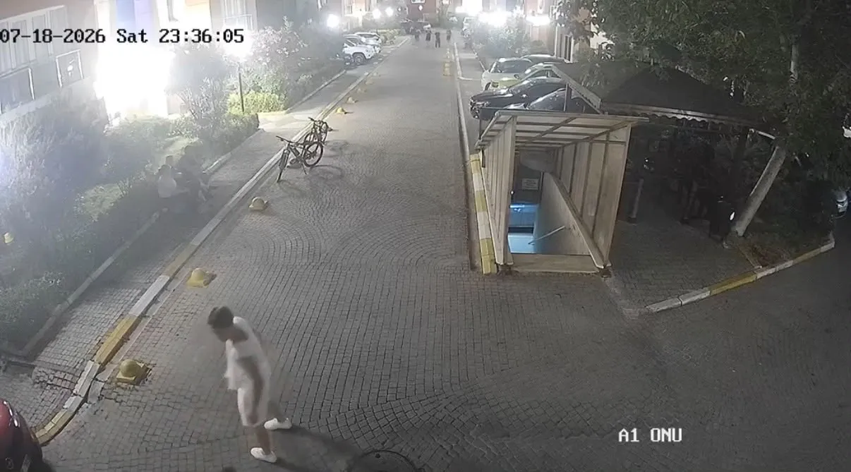 Esenyurt’ta bir çocuğa yan baktın dayağı