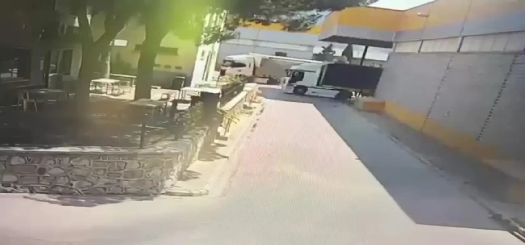 İzmir'de iş yerinde feci kaza Forklift sürücüsü hayatını kaybetti