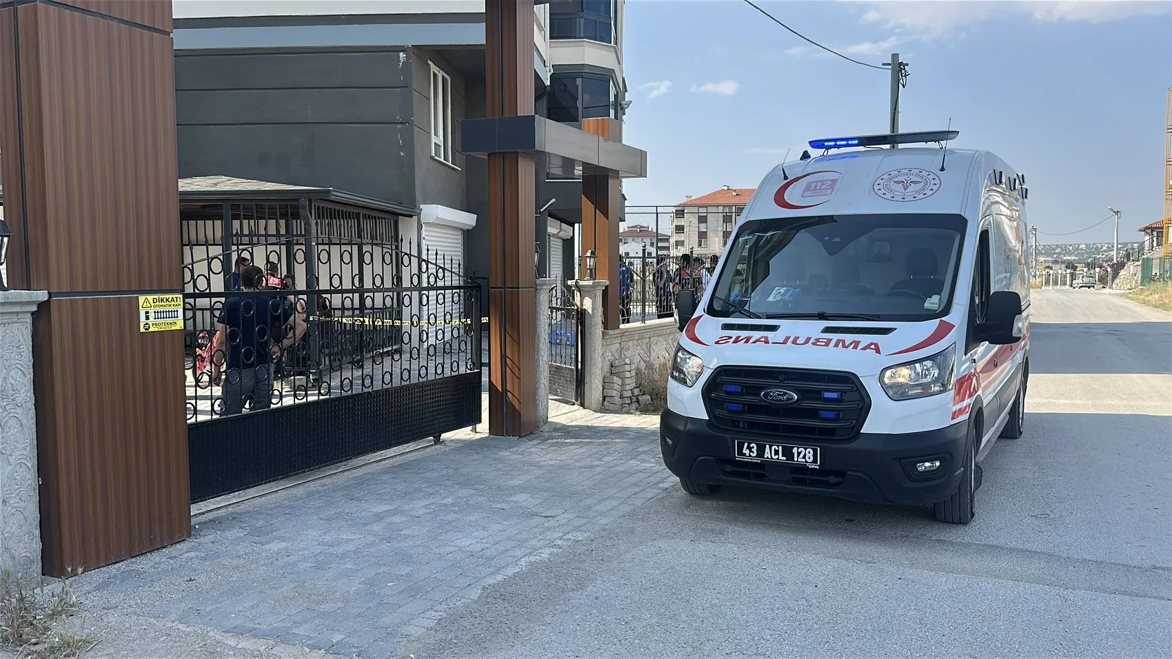Kütahya'da balkondan düşen yaşlı kadın hayatını kaybetti