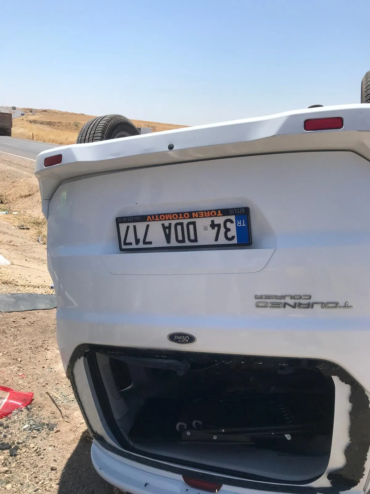Silvan yolunda iki araç çarpıştı 9 kişi hastanelik oldu