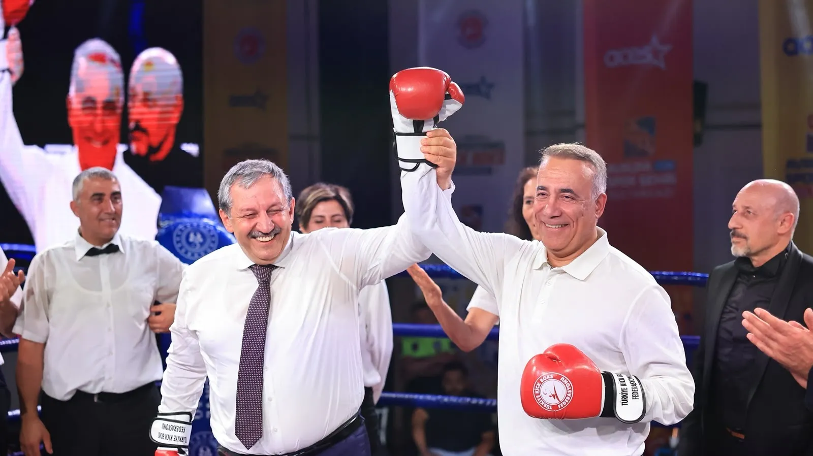 Sultangazi ringlerinde şampiyonlar belli oluyor
