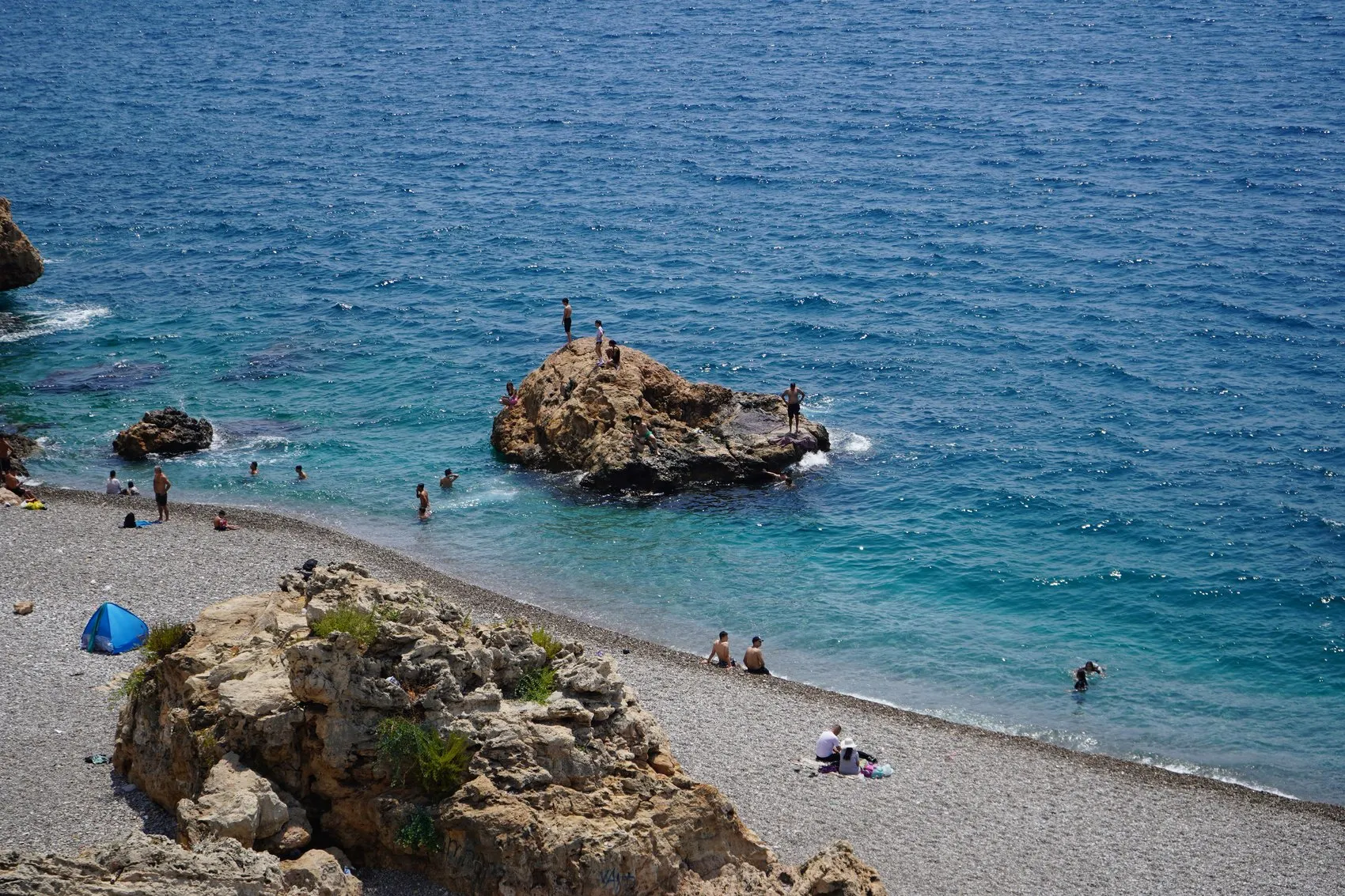 Antalya kavurucu sıcaklardan sonra nefes aldı