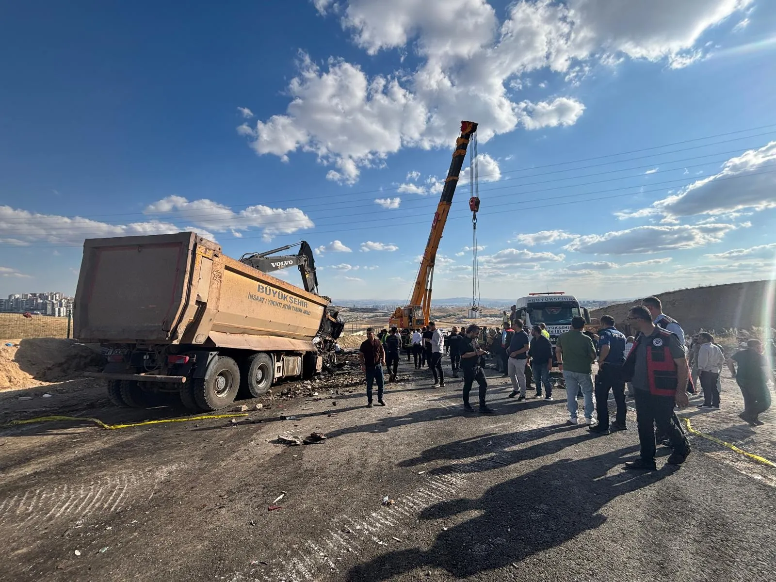 Ankara'da hafriyat kamyonları çarpıştı 2 şoför hayatını kaybetti