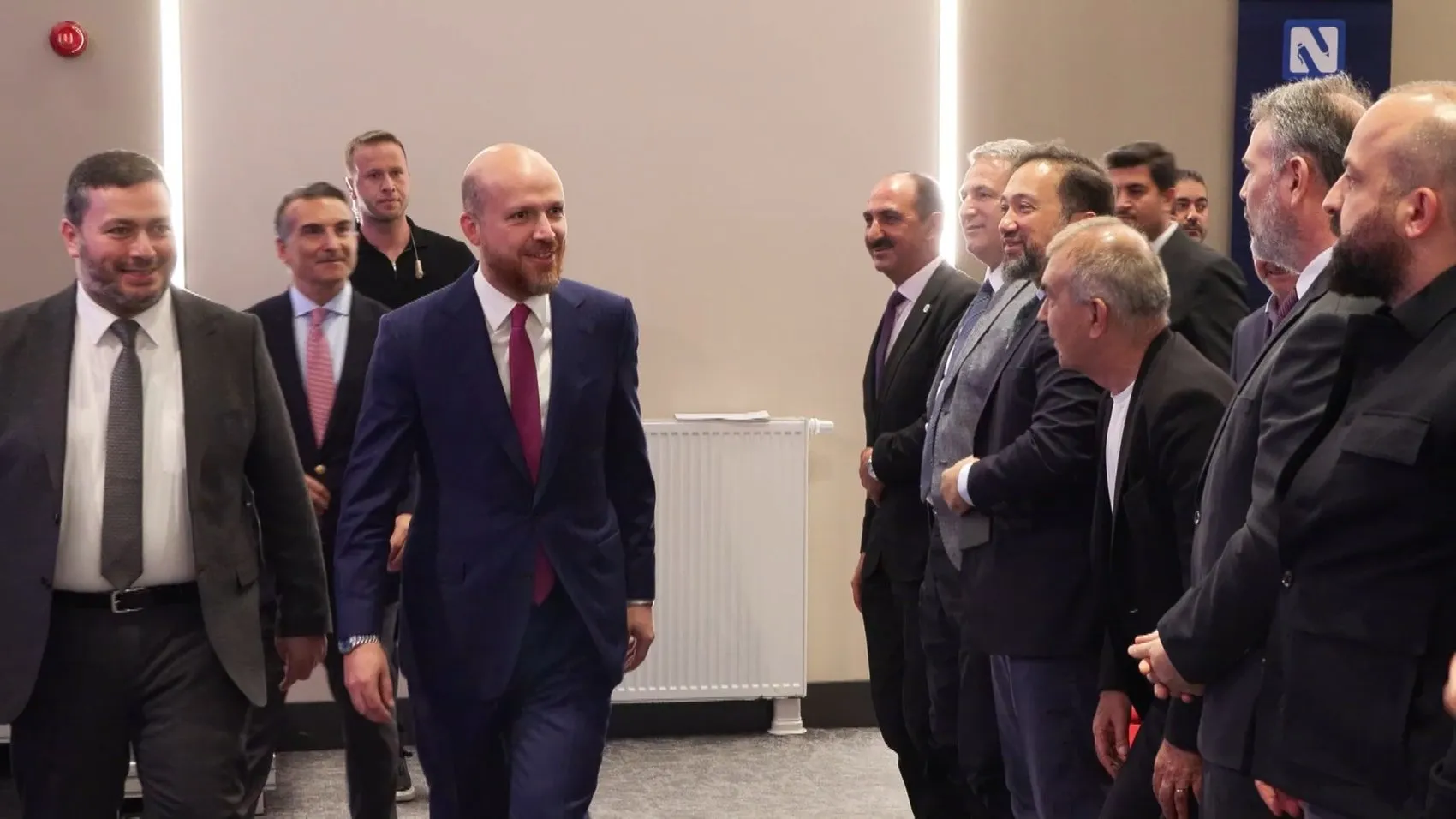 İbn Haldun Üniversitesi'nden yapay zeka destekli eğitim hamlesi