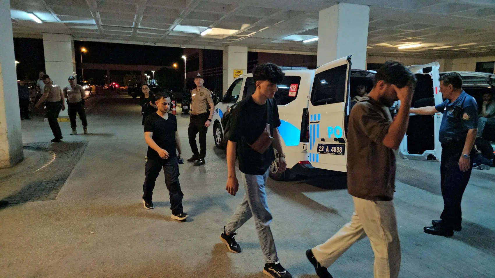 Edirne polisinden göçmen kaçakçılarına operasyon