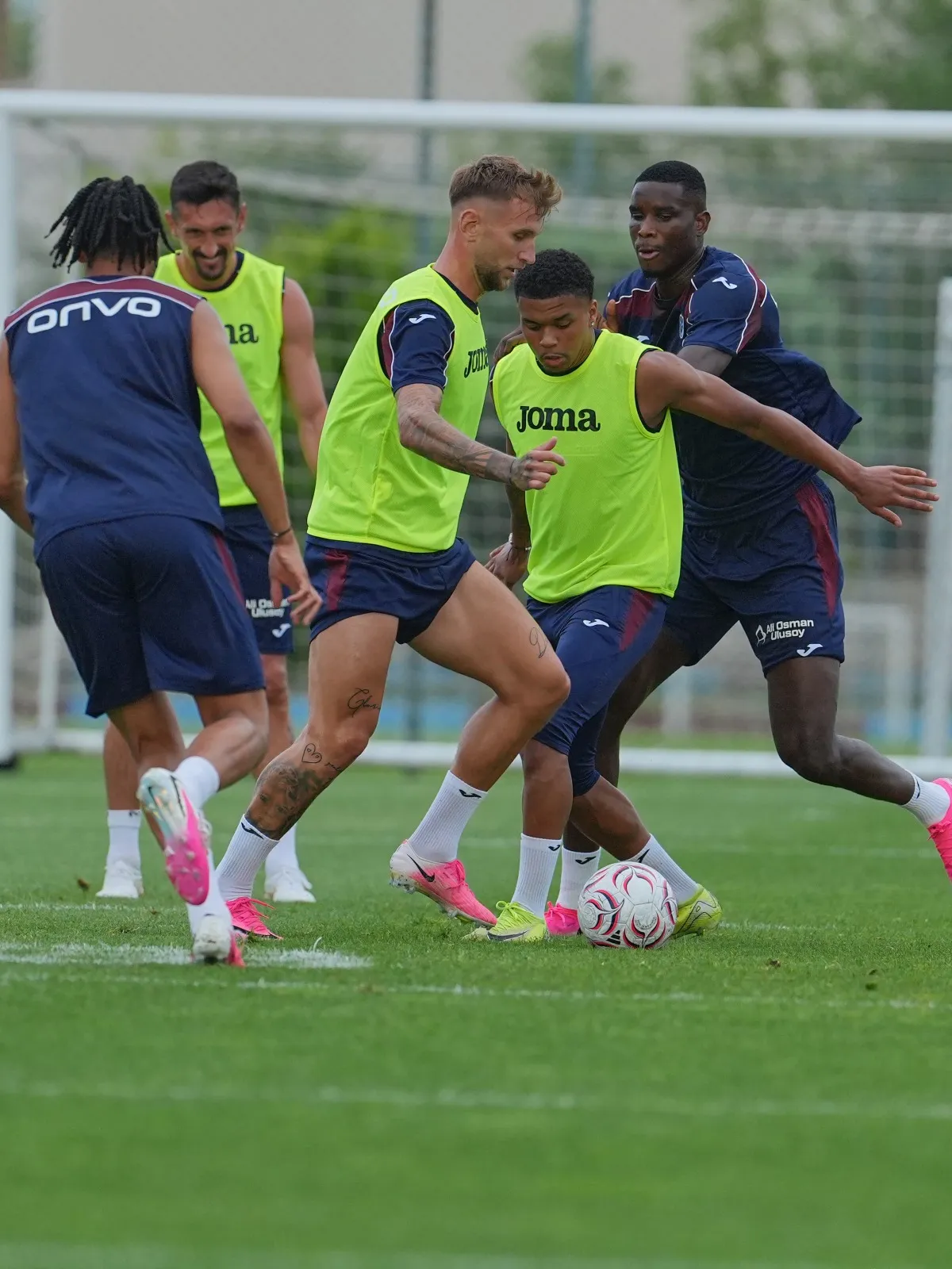 Trabzonspor yeni sezona sert antrenmanlarla hazırlanıyor