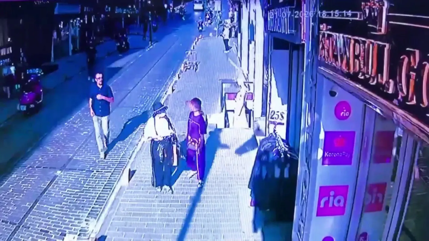 Fatih’te turistleri soyan çocukların suç dosyası şoke etti