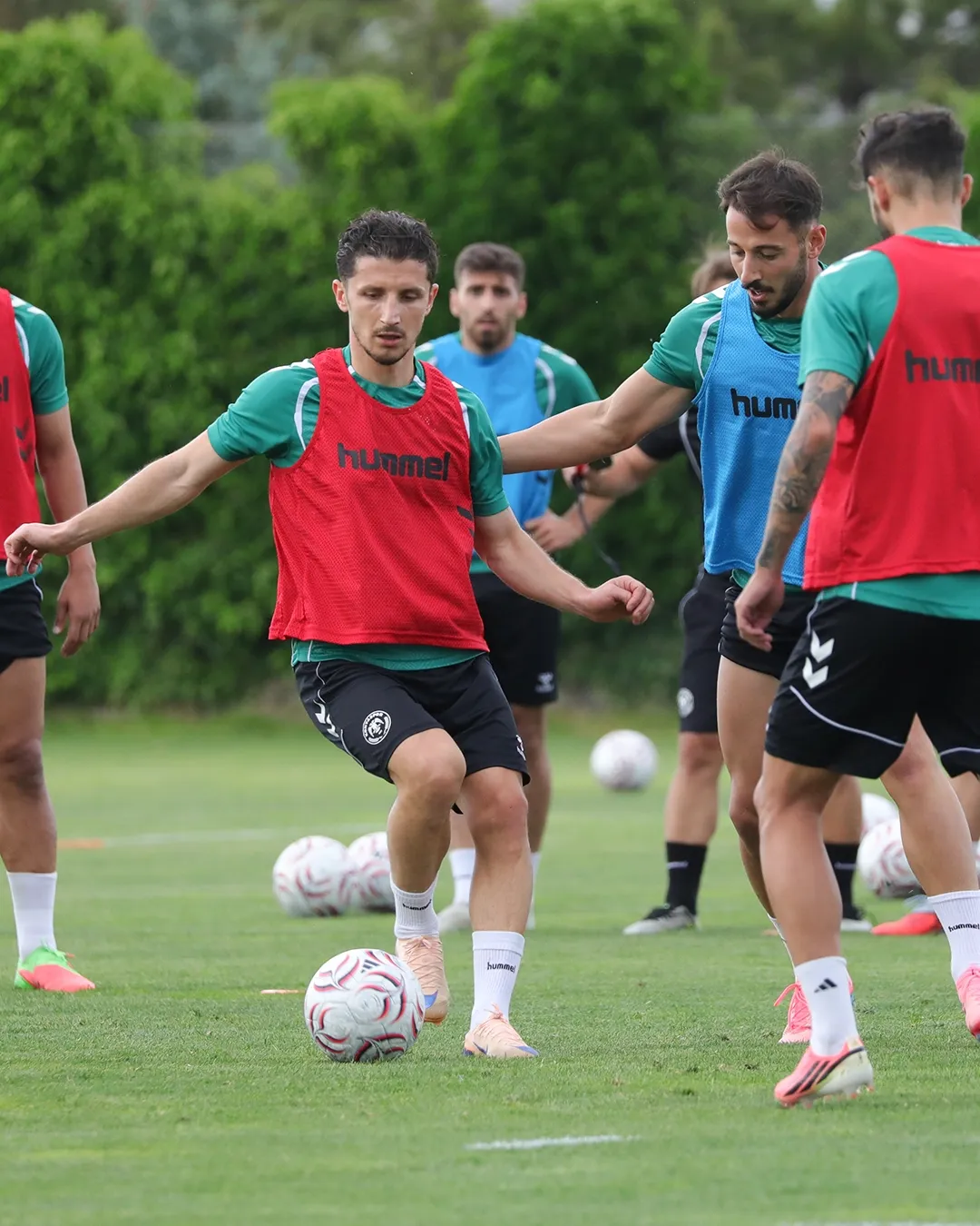 Konyaspor’da İlhan Palut’tan net transfer mesajı