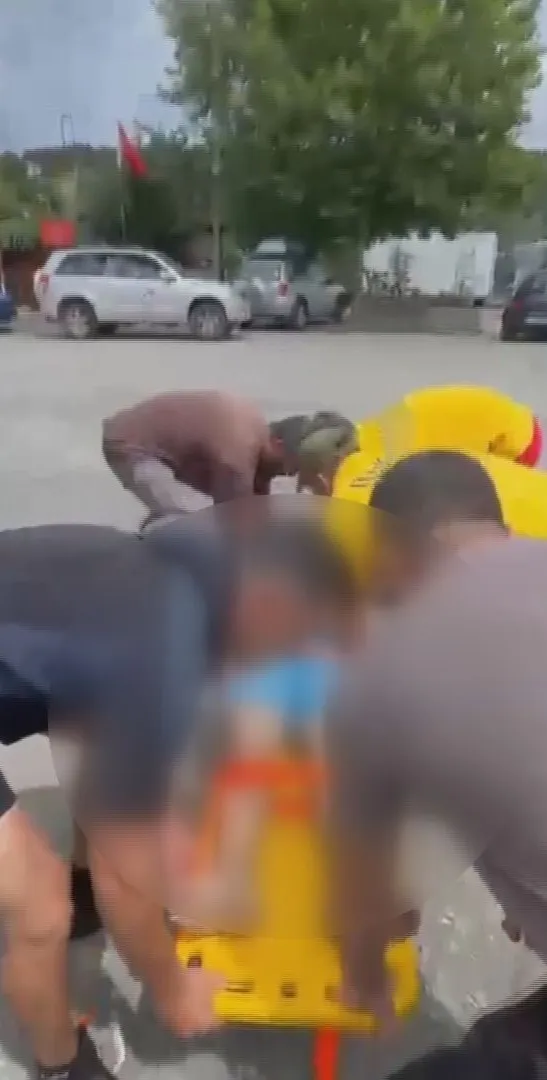 Riva’da yüzme yasağını dinlemedi hayatını kaybetti