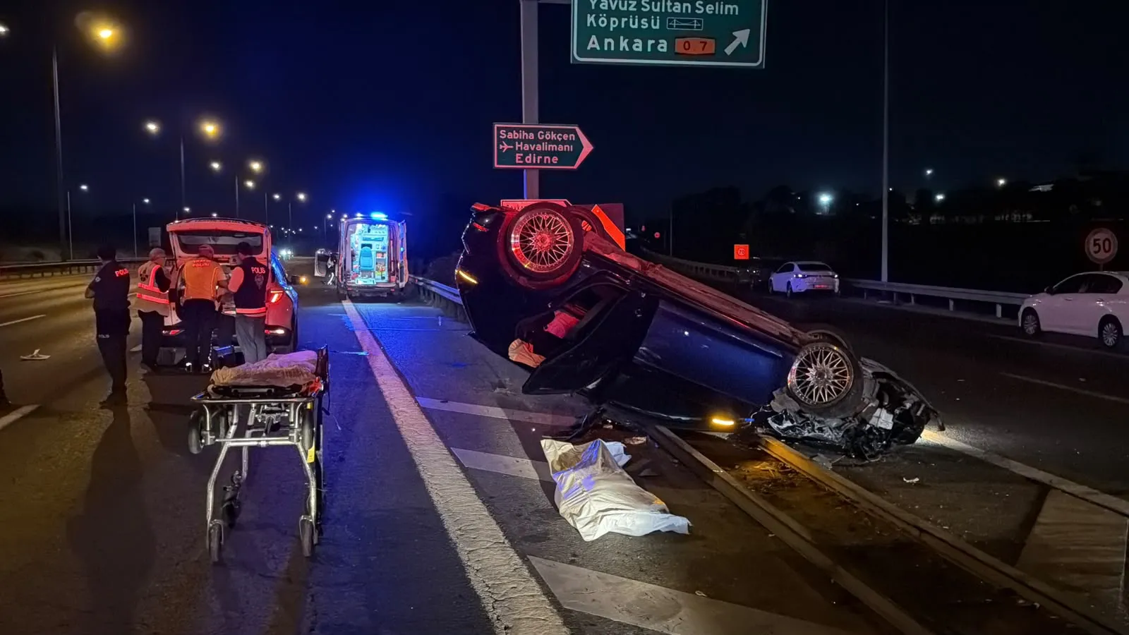 Beykoz TEM Otoyolu'nda gece yarısı trafik kazası 1 ölü
