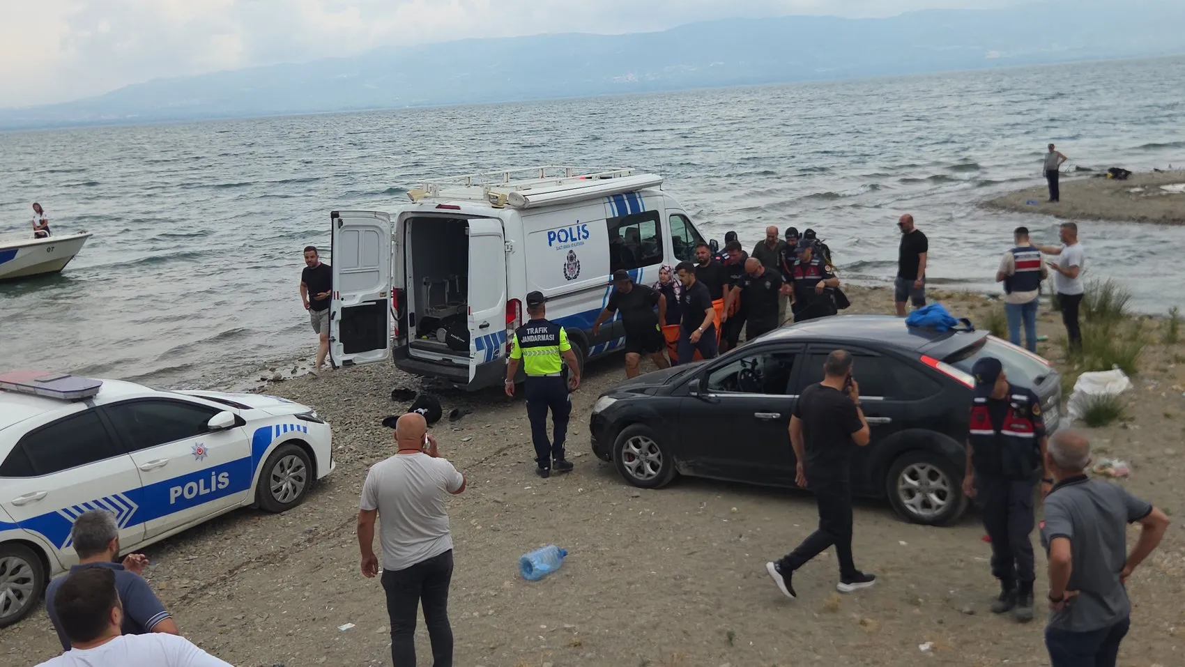 İznik Gölü’nde iki gencin acı sonu