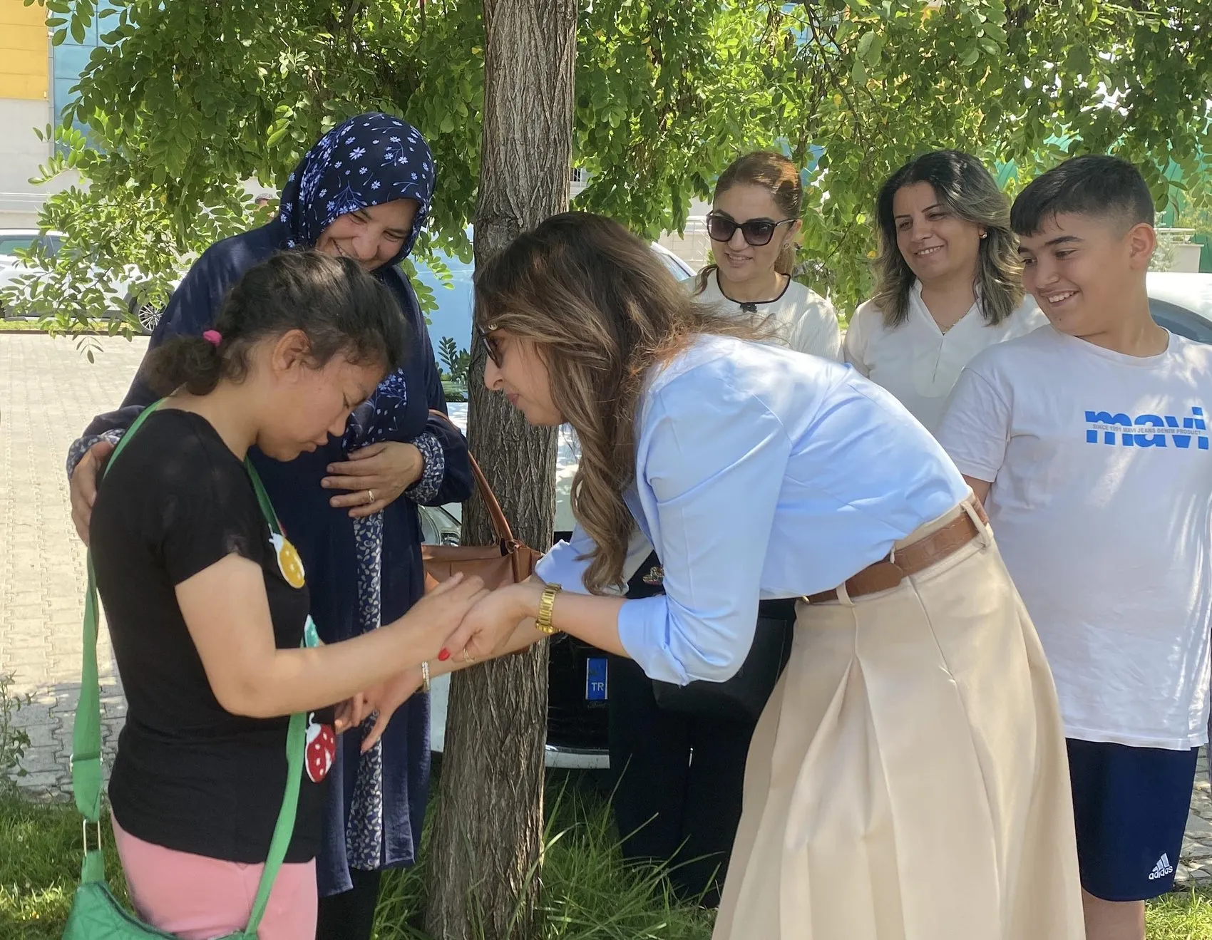 Iğdır'da özel gereksinimli çocuklar için yüzme dönemi başladı