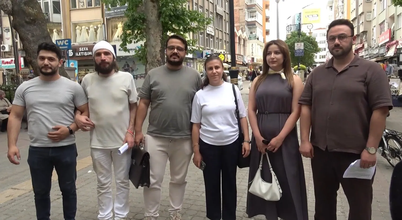 Kütahya’da yıkılan büfeler için mahkemeden durdurma kararı çıktı