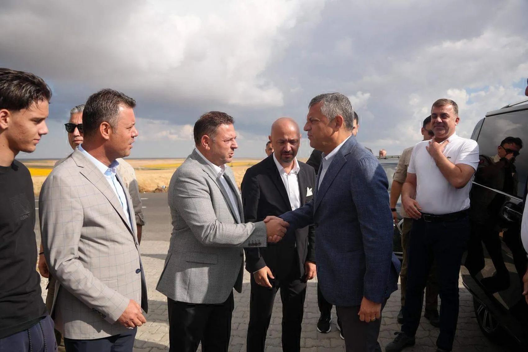 Özgür Özel tutuklu Deniz Göktaş ile cezaevinde görüştü