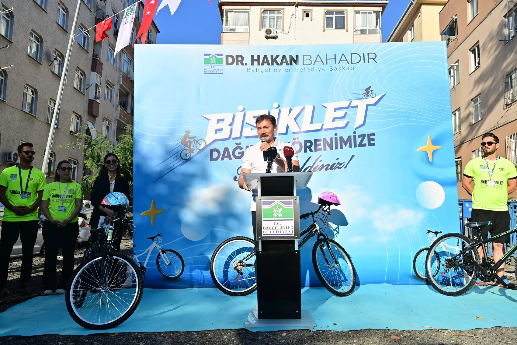Bahçelievler'de çocuklar bisikletlerine kavuştu