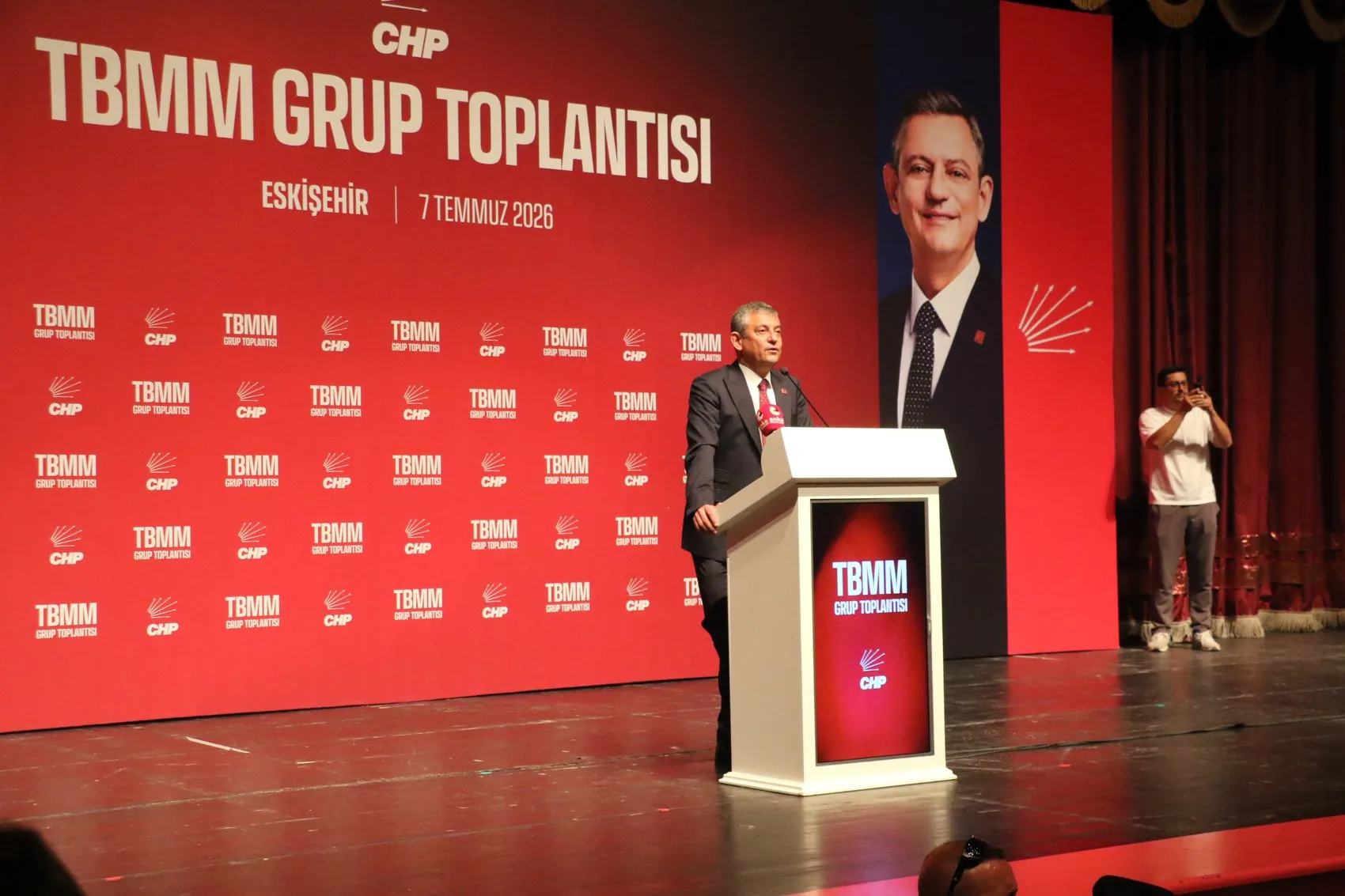 Özgür Özel erken seçim sinyallerini sertleştirdi