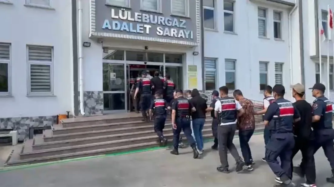 Jandarmadan 16 ilde eş zamanlı dev operasyon