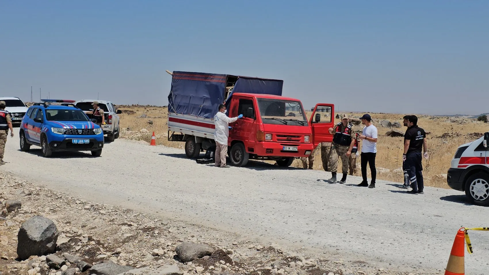 Şanlıurfa'da araç içinde şüpheli ölüm