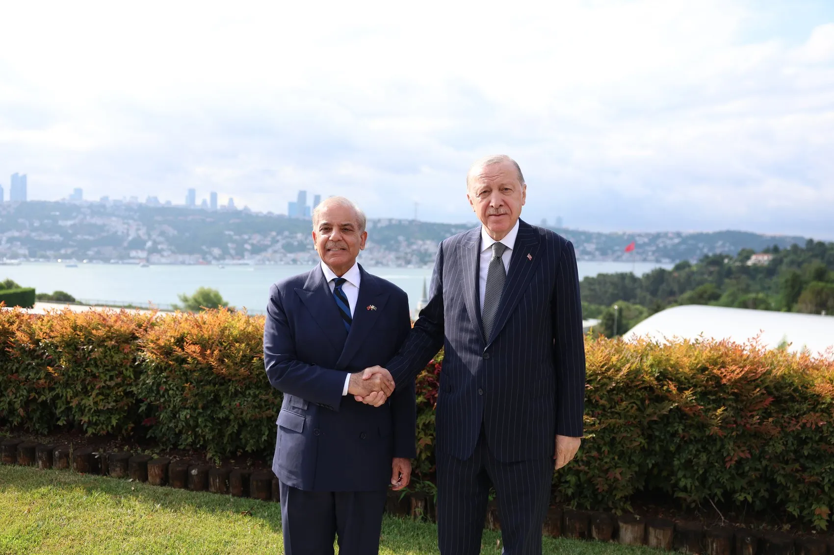 Erdoğan ve Şerif'ten ticaret ve savunma sanayii mesajı